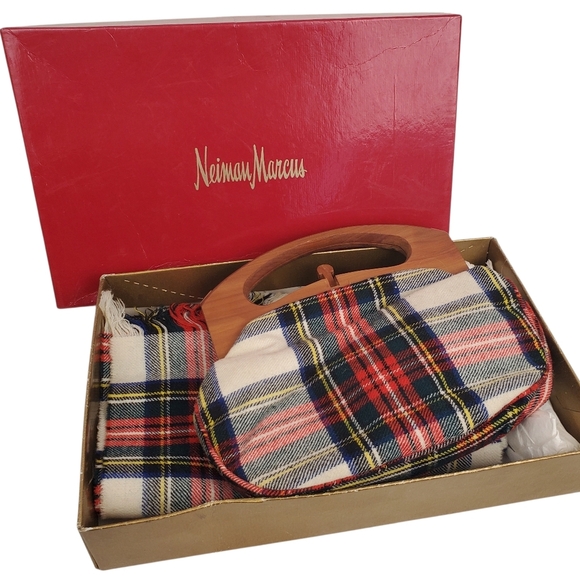 Neiman Marcus Accessories - Vntg Neiman Marcus Gift Set in Original Box. H. A&E Smith Bermuda Bag & Scarf.